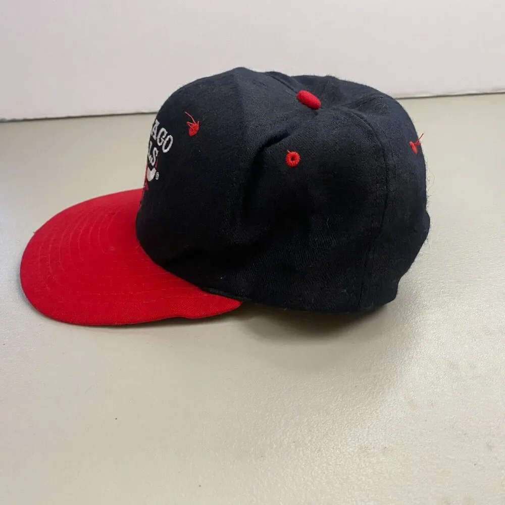 Chicago Bulls Hat‎ Snap Back Wool Blend Black Red Embroidered NBA VINTAGE AJD